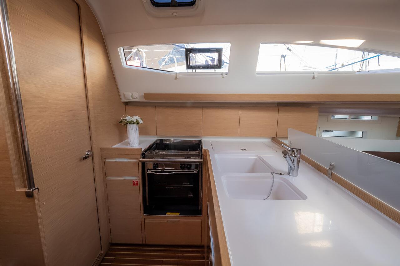 Elan Impression 40, picture 8