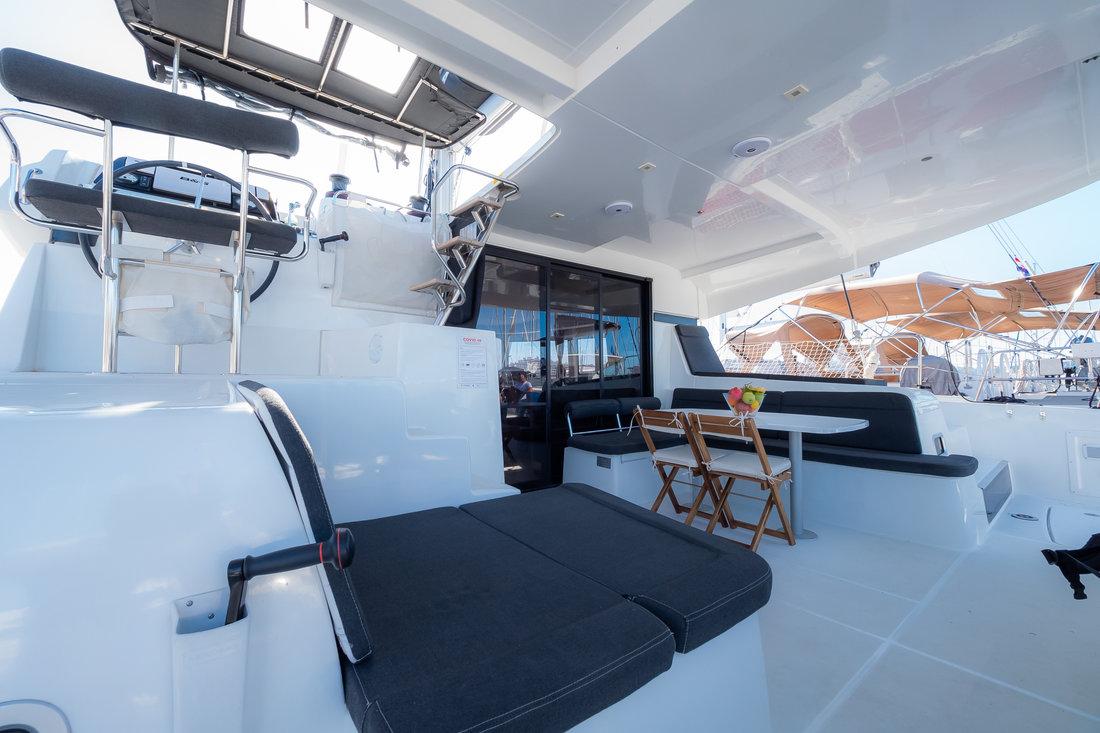 Lagoon 42 - 4 + 2 cab., picture 5