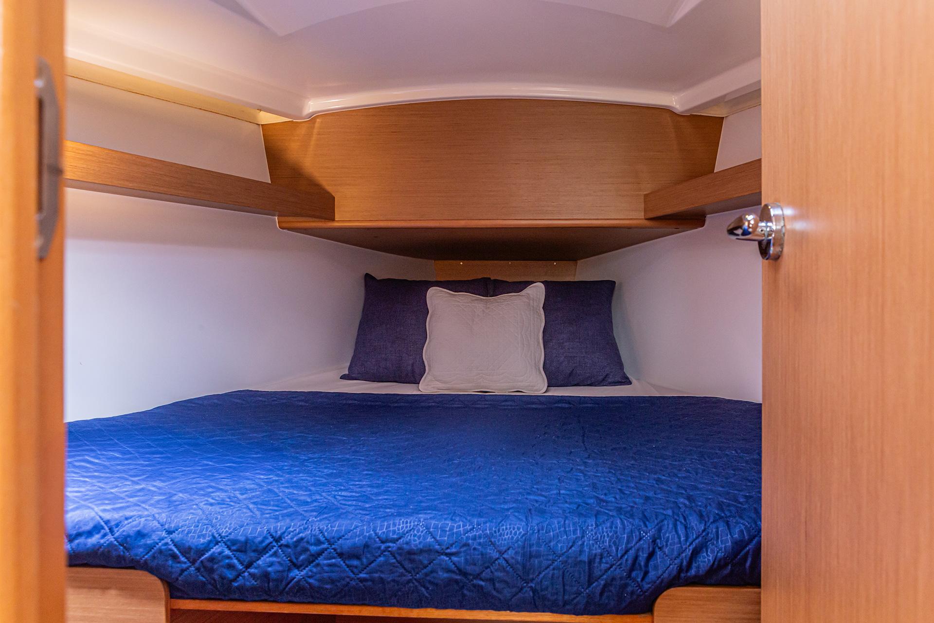 Sun Odyssey 319 - 2 cab., picture 5