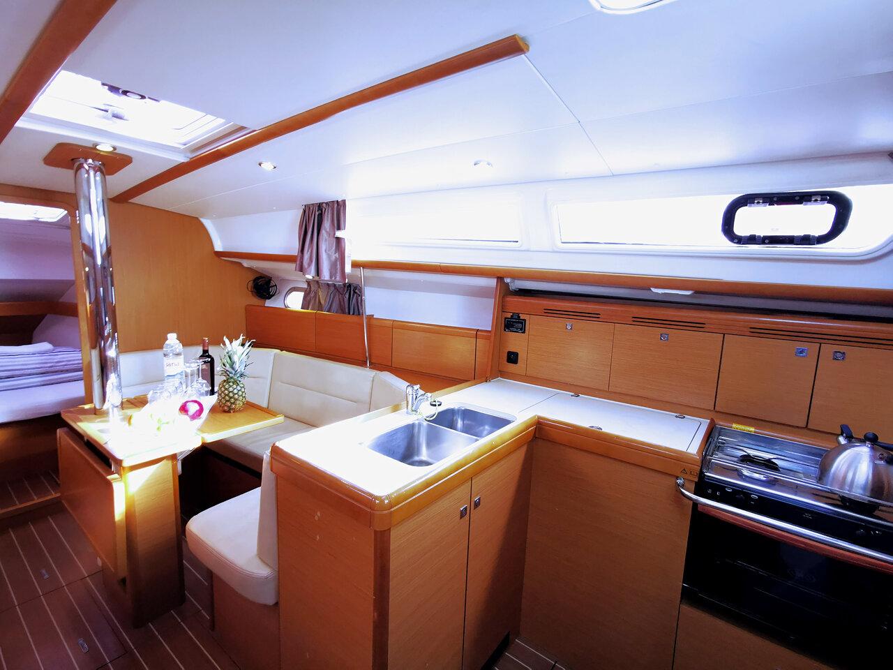 Sun Odyssey 36i, picture 13