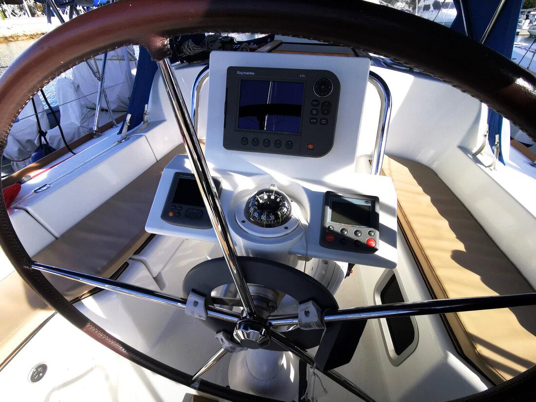 Sun Odyssey 33i - 2 cab., picture 10