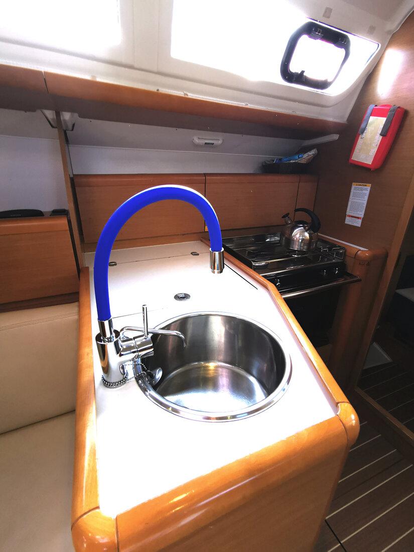 Sun Odyssey 33i - 2 cab., picture 14