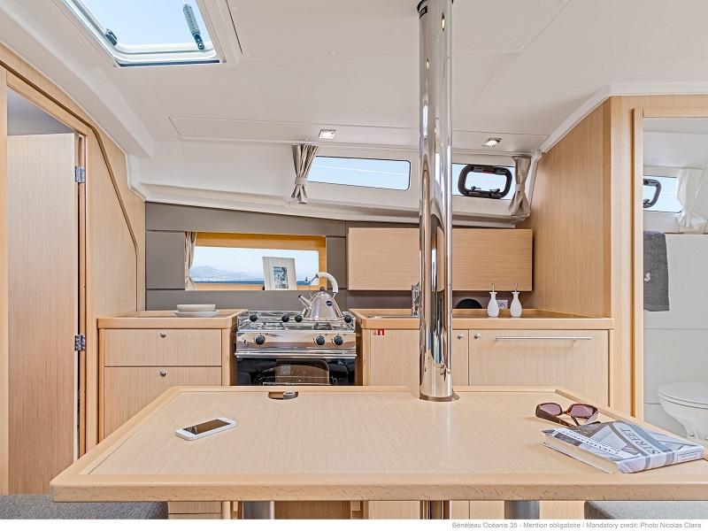 Oceanis 35.1, picture 7