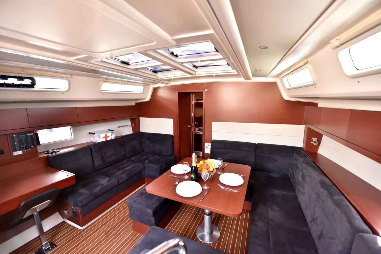 Hanse 458, picture 5