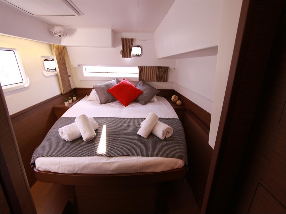 Lagoon 42 - 4 + 2 cab., picture 26