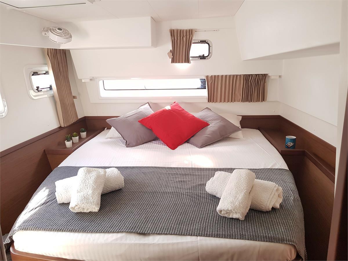 Lagoon 42 - 4 + 2 cab., picture 24