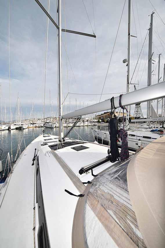 Dufour 460 GL, picture 4