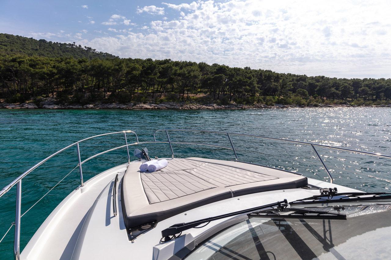 Leader 36 - Chromia, picture 9