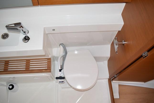 Sun Odyssey 490 - 5 cab., picture 11