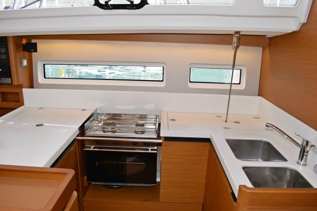 Sun Odyssey 440 - 4 cab., picture 8