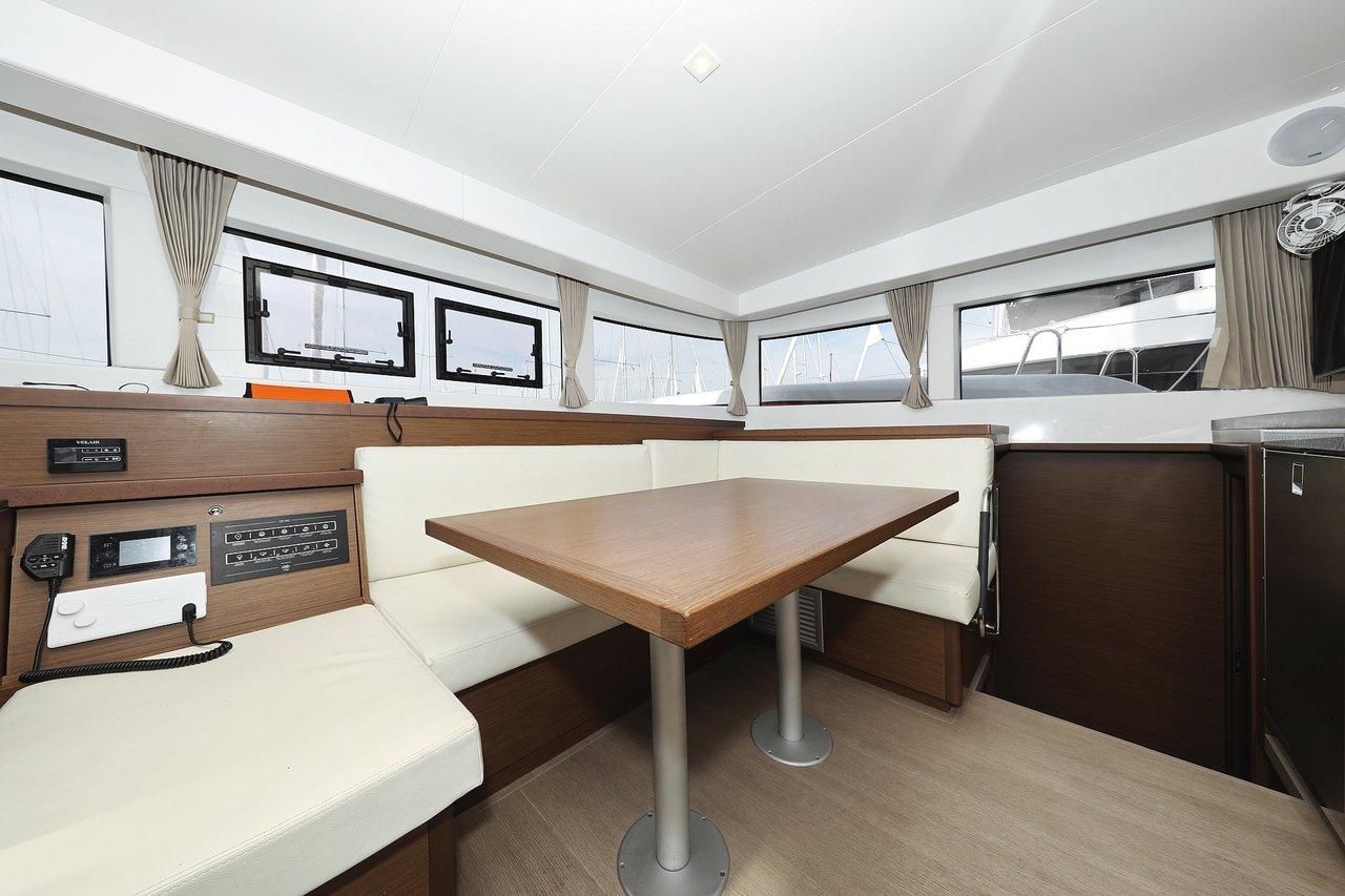 Lagoon 40 - 4 + 2 cab, picture 18