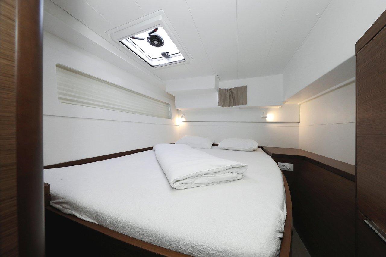 Lagoon 40 - 4 + 2 cab, picture 21