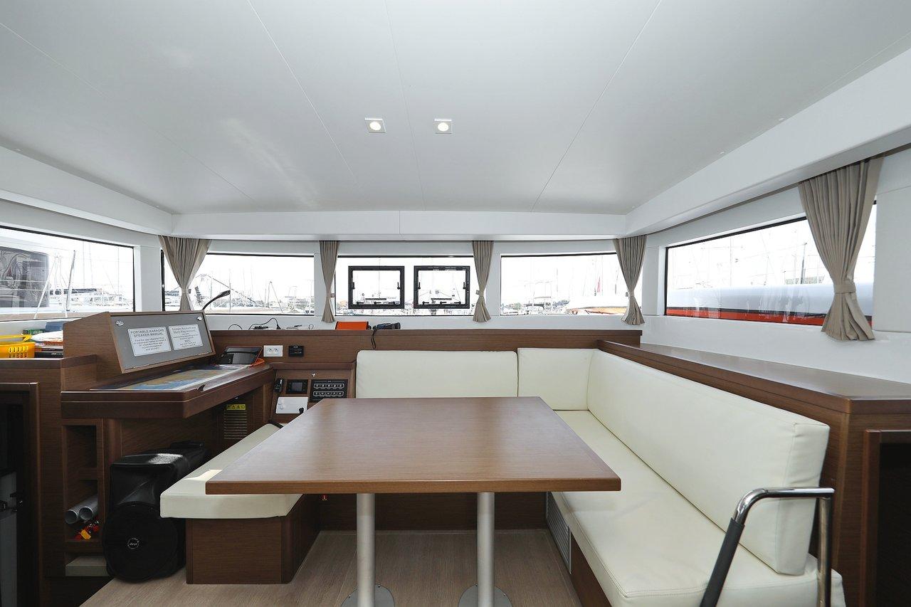 Lagoon 40 - 4 + 2 cab, picture 16