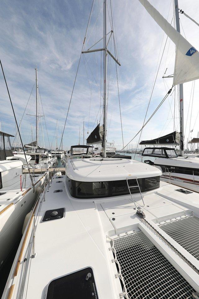 Lagoon 40 - 4 + 2 cab, picture 9