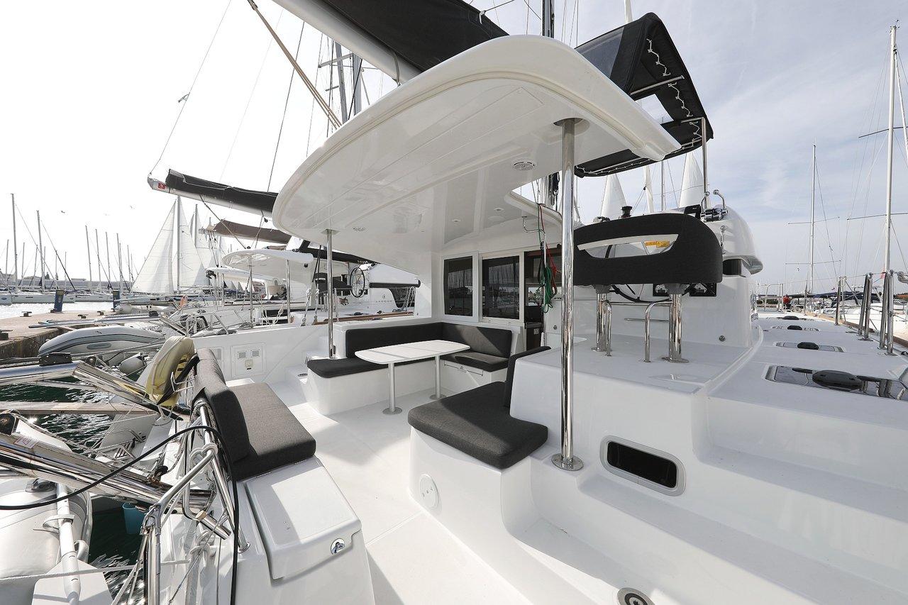 Lagoon 40 - 4 + 2 cab, picture 6