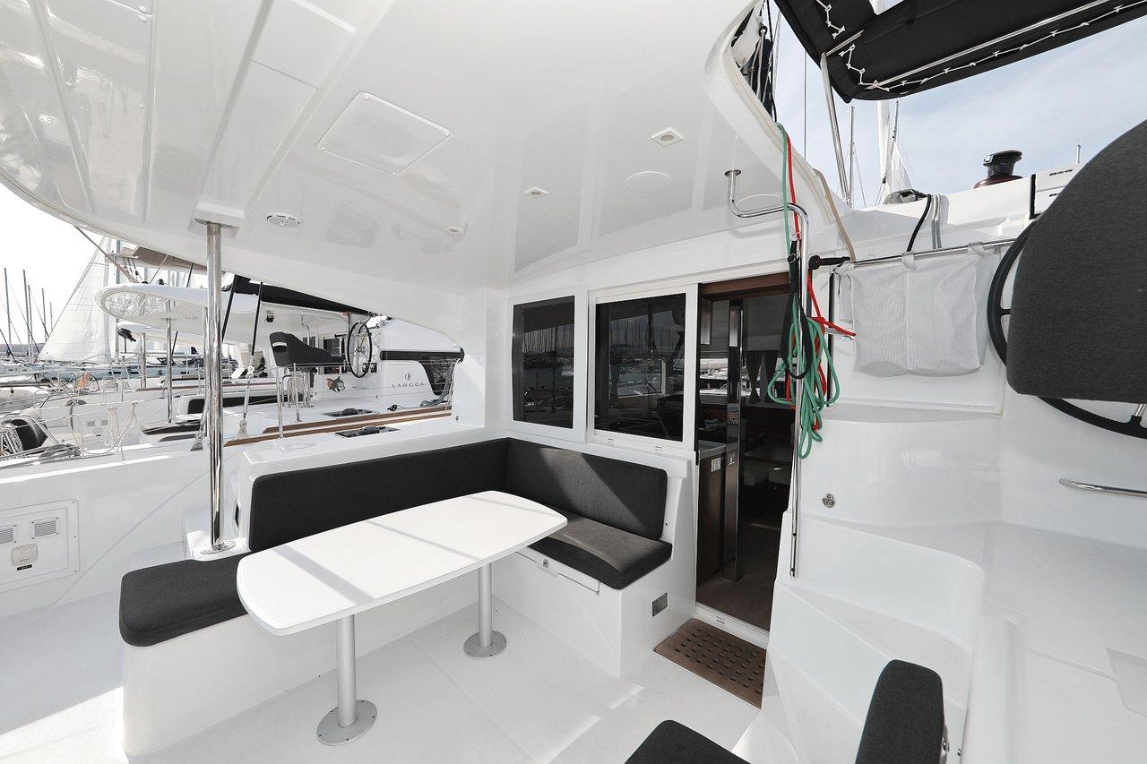 Lagoon 40 - 4 + 2 cab, picture 15