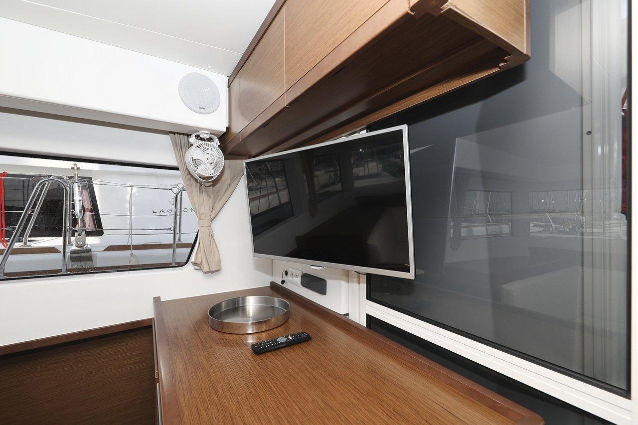 Lagoon 40 - 4 + 2 cab, picture 24