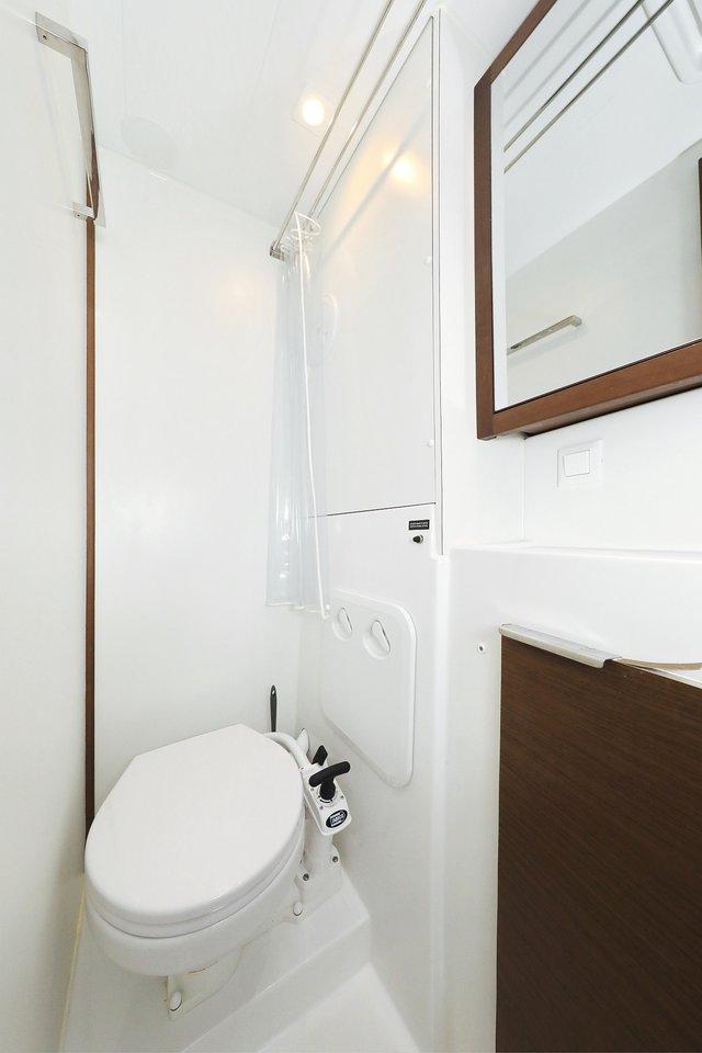 Lagoon 40 - 4 + 2 cab, picture 32