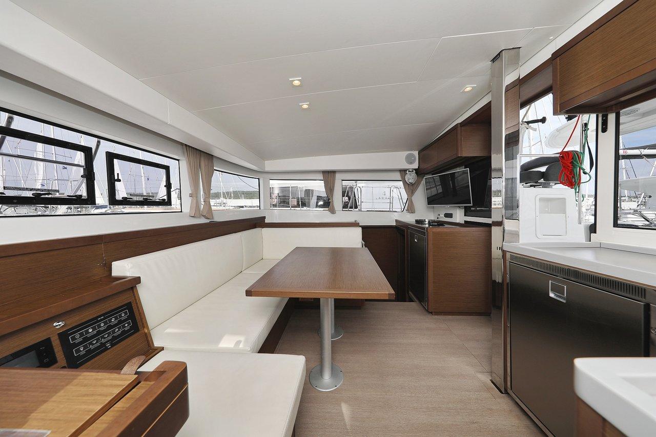 Lagoon 40 - 4 + 2 cab, picture 17