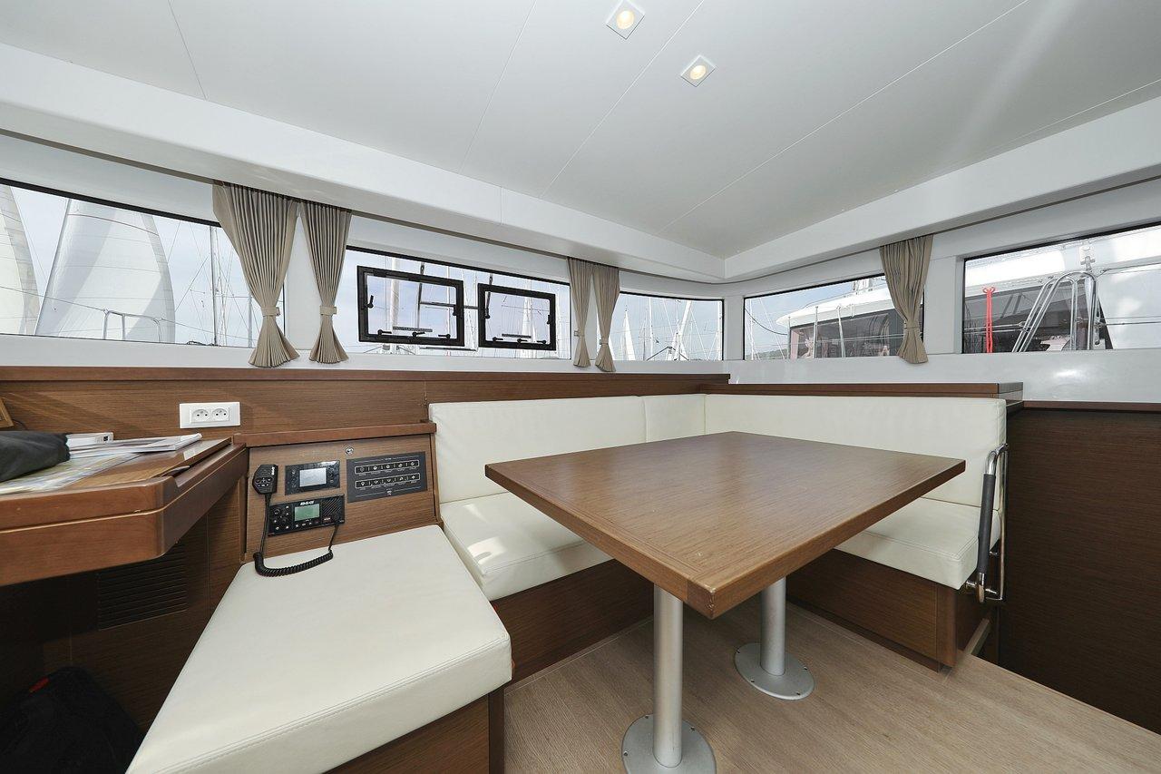 Lagoon 40 - 4 + 2 cab, picture 21