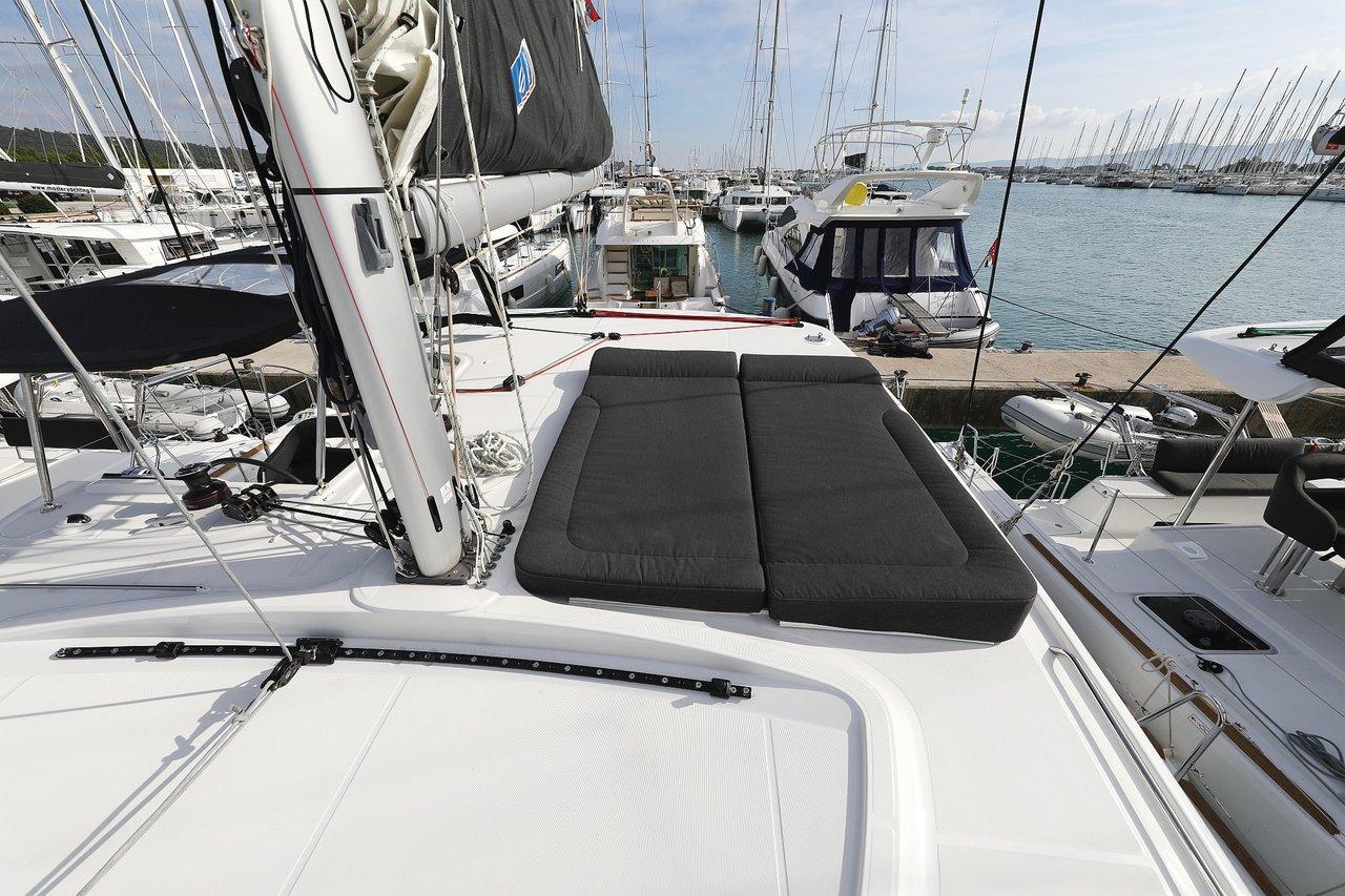 Lagoon 40 - 4 + 2 cab, picture 10