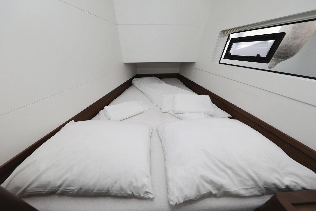 Lagoon 40 - 4 + 2 cab, picture 27