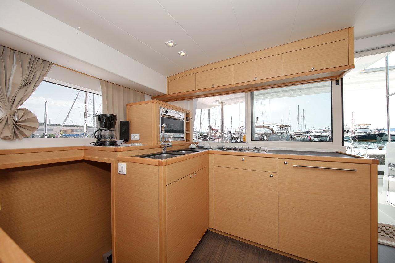 Lagoon 400 S2 - 4 + 2 cab., picture 19