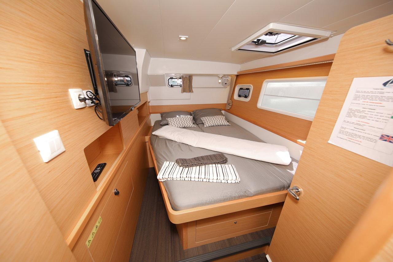 Lagoon 400 S2 - 4 + 2 cab., picture 24