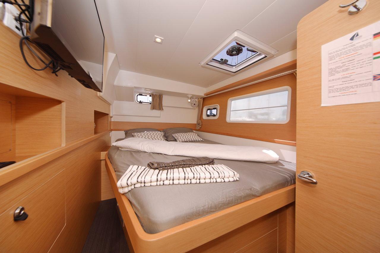 Lagoon 400 S2 - 4 + 2 cab., picture 23