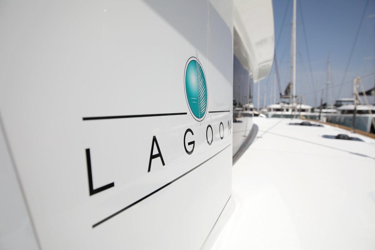 Lagoon 400 S2 - 4 + 2 cab., picture 12