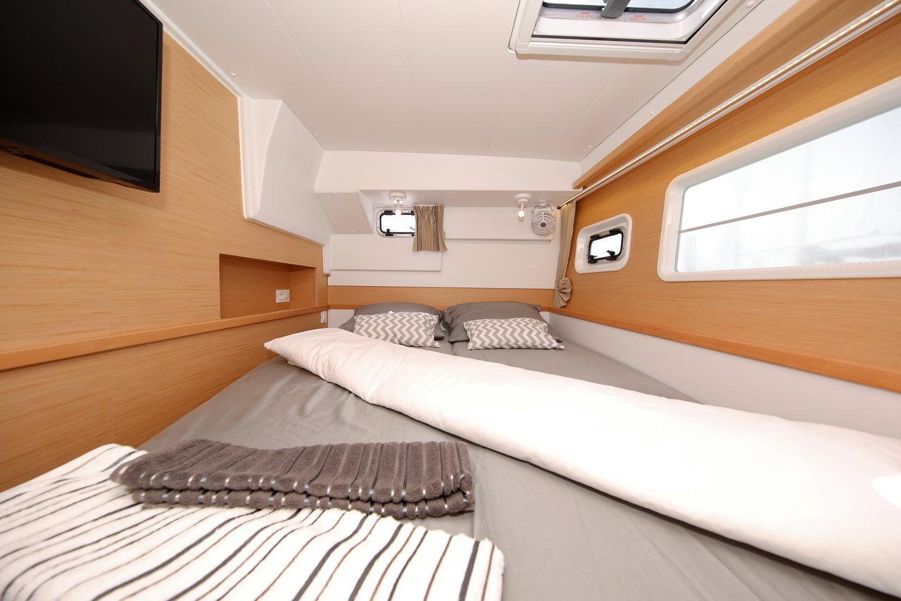 Lagoon 400 S2 - 4 + 2 cab., picture 25