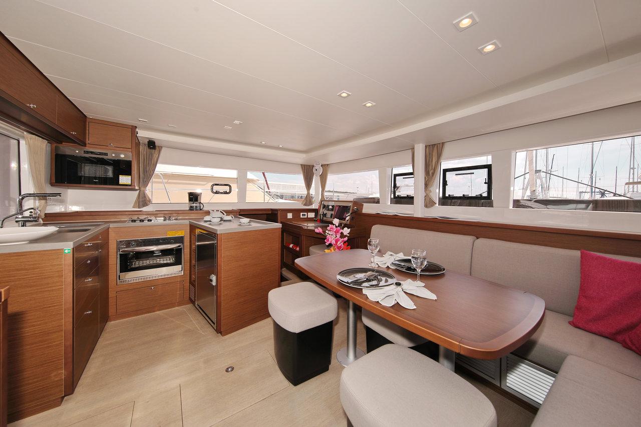 Lagoon 450 F - 4 + 2 cab., picture 12