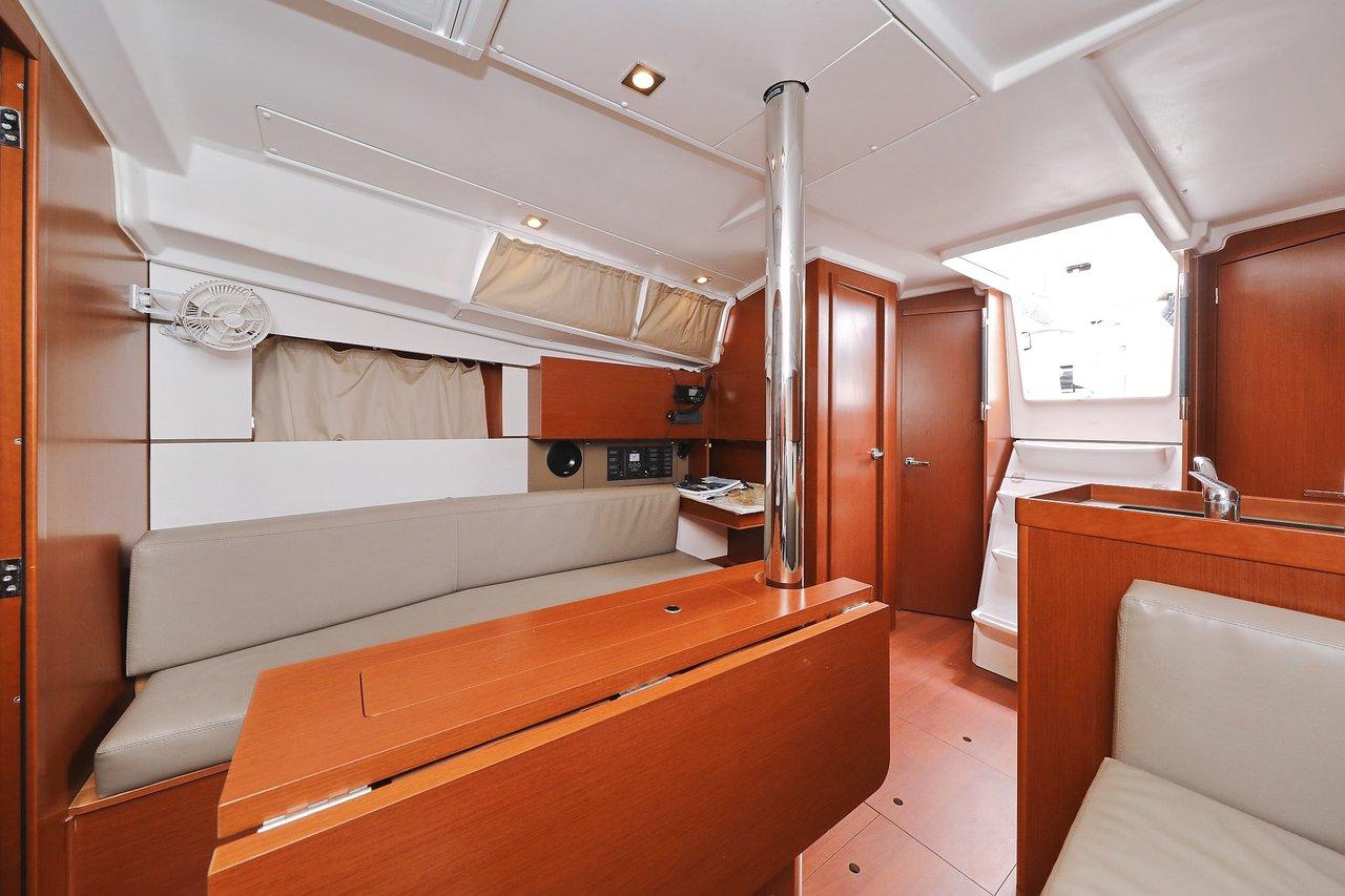 Oceanis 35.1, picture 14