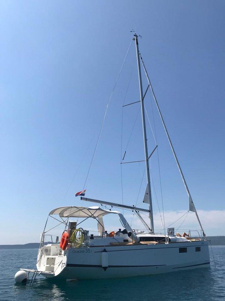 Oceanis 35.1, picture 3