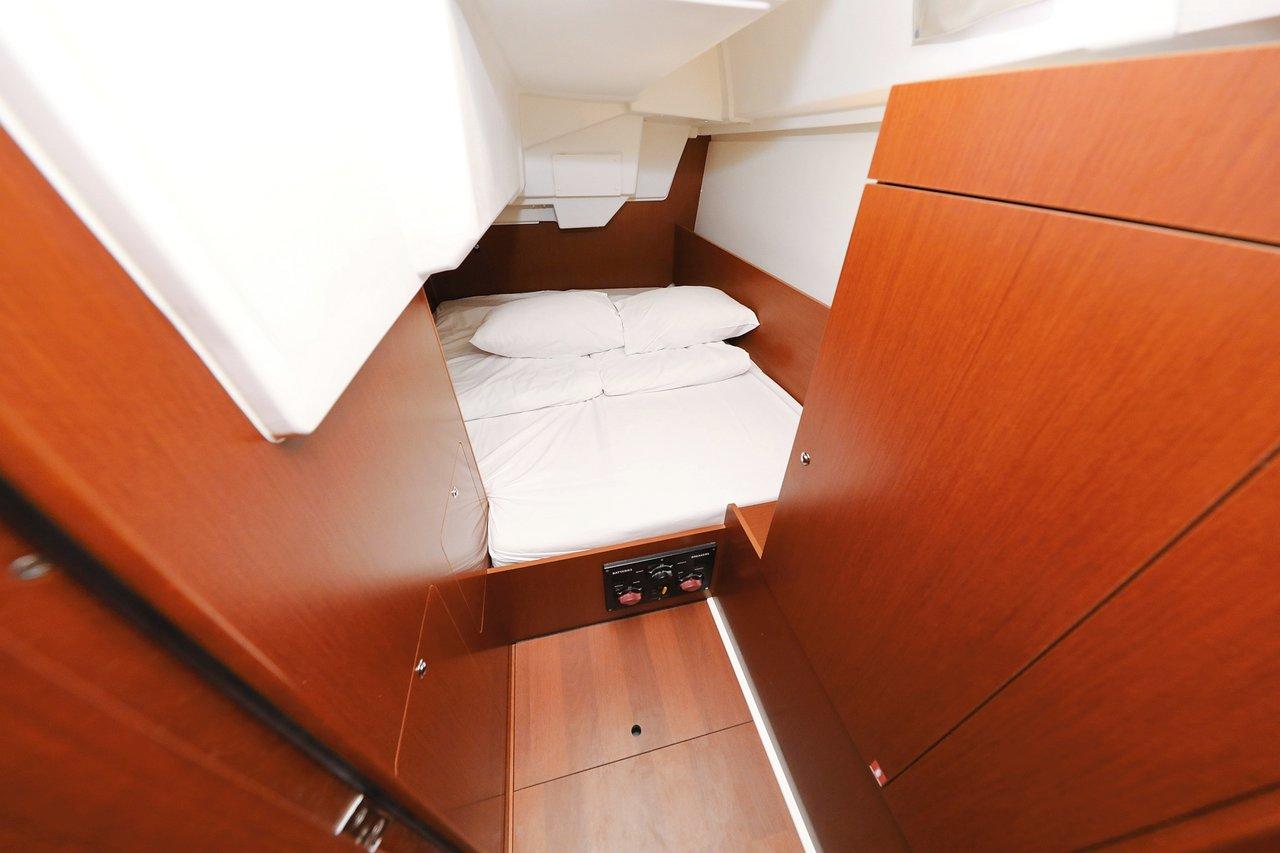 Oceanis 35.1, picture 19