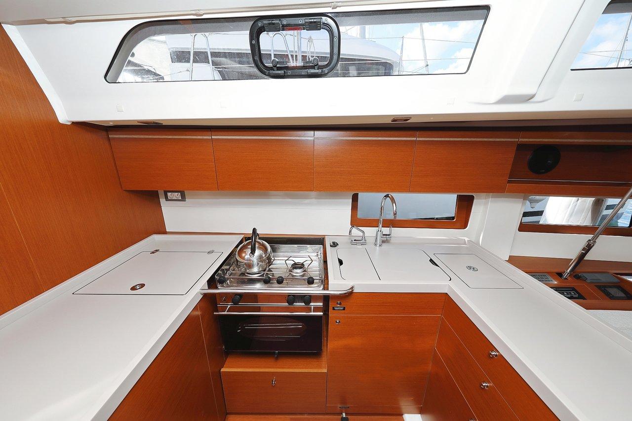 Oceanis 51.1, picture 19