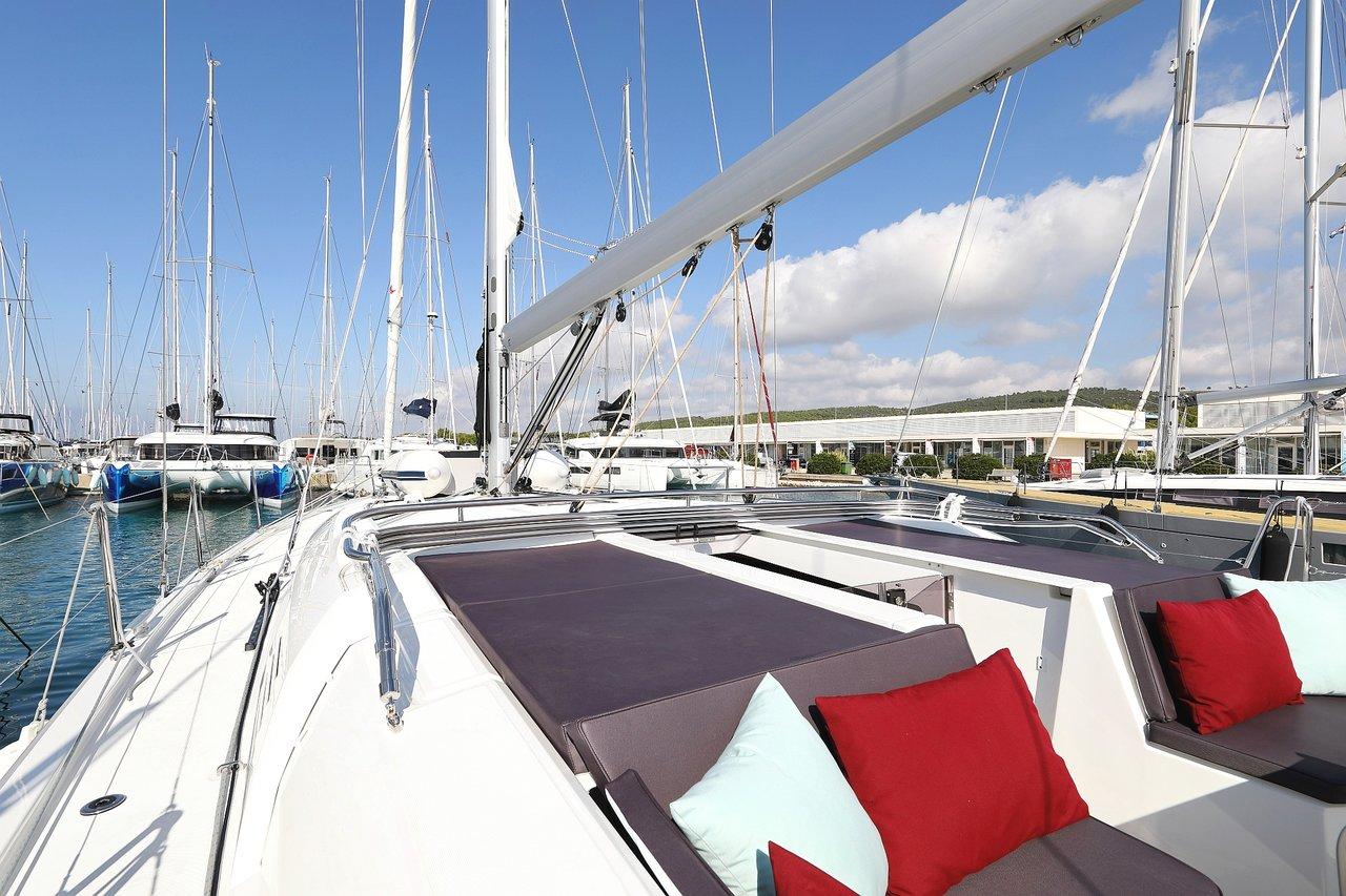 Oceanis 51.1, picture 8