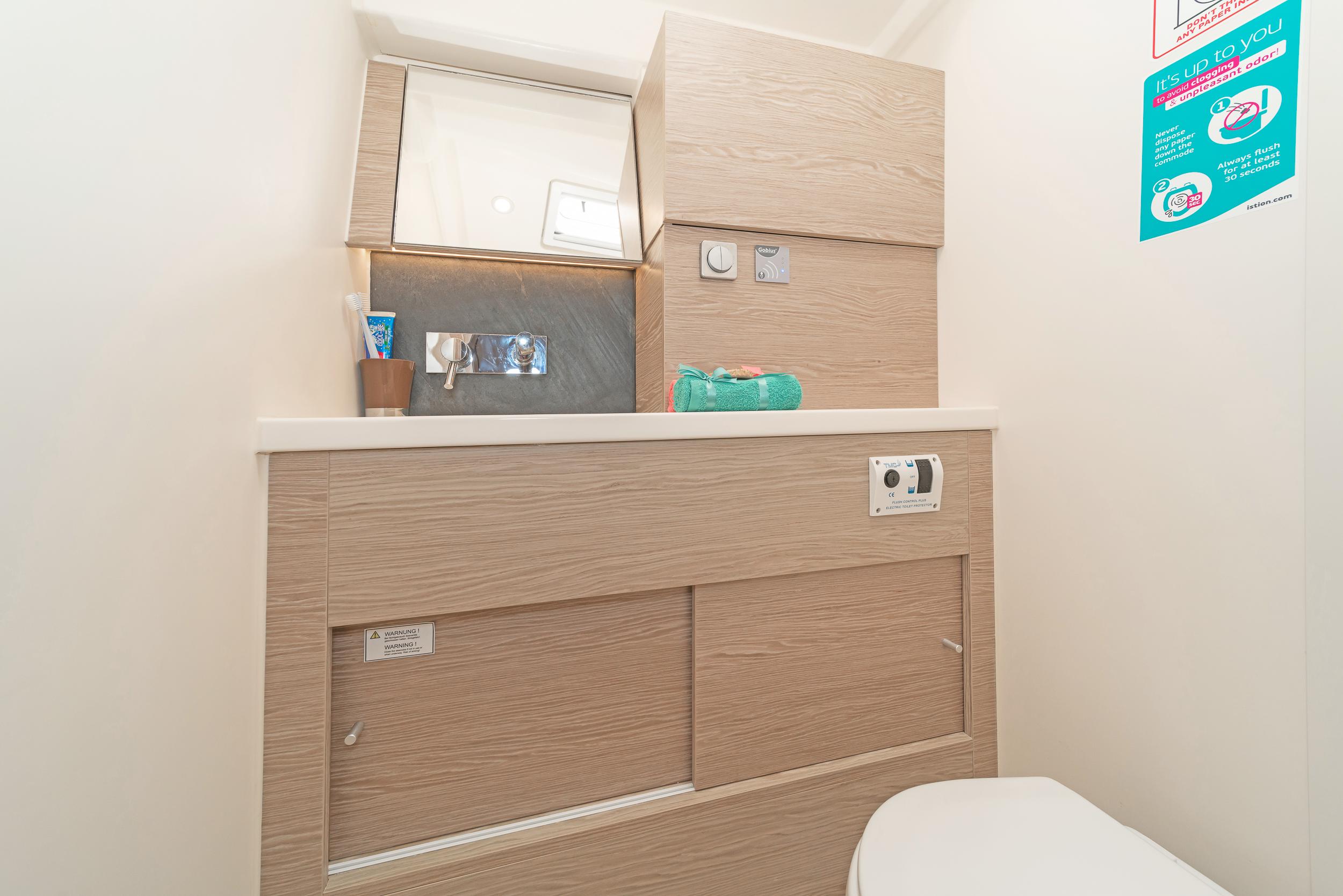 Hanse 458, picture 3