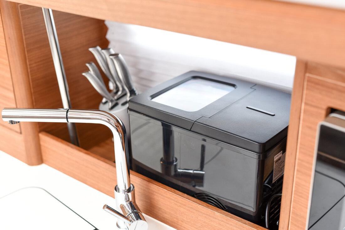 Elan Impression 45.1, picture 24