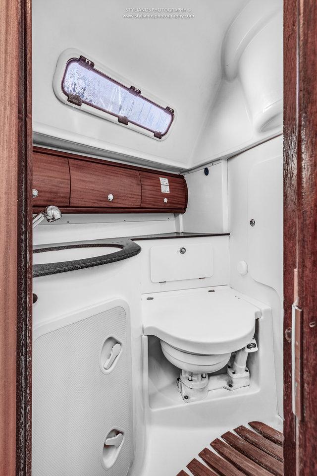 Bavaria 32, picture 7