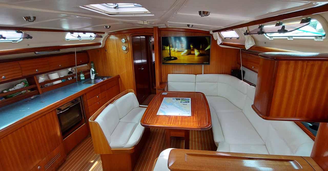 Bavaria 44, picture 5