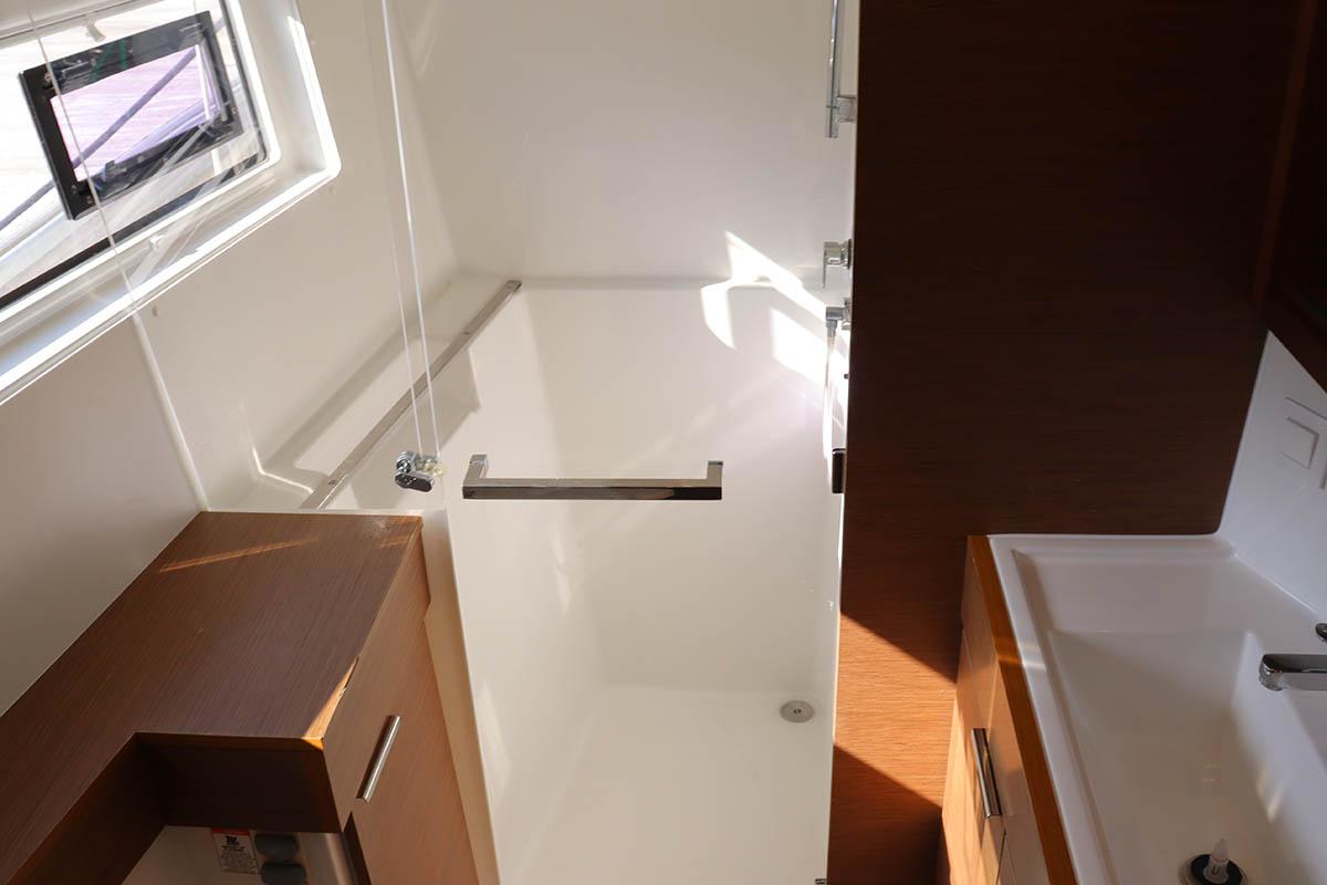 Lagoon 40 - 3 + 2 cab, picture 28