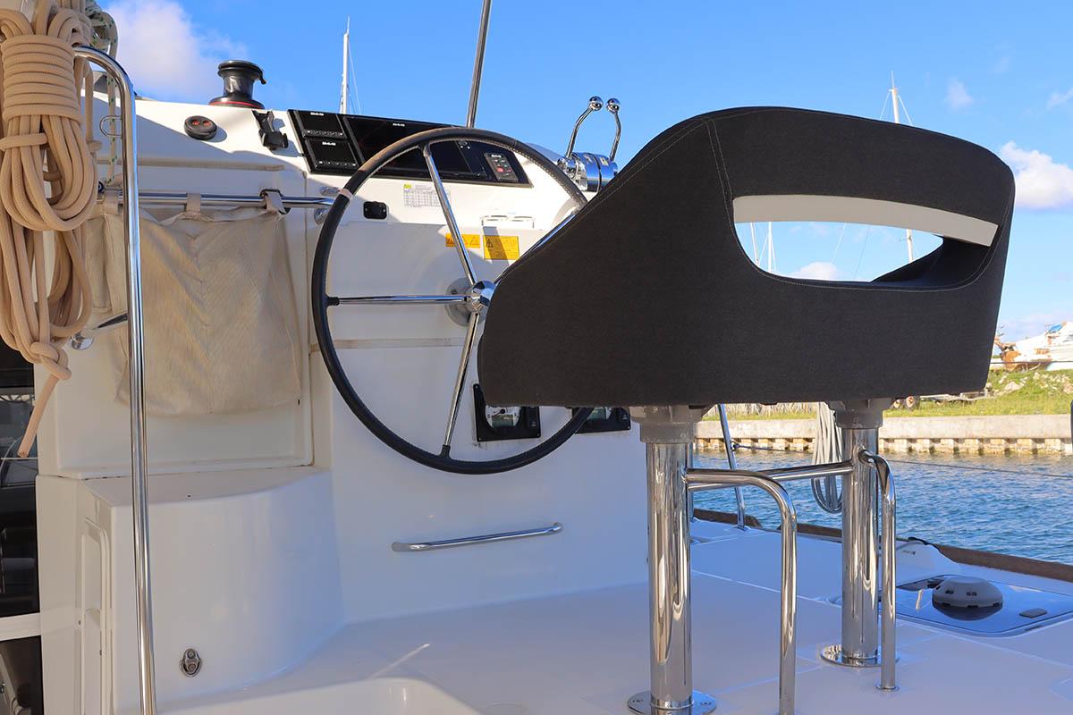 Lagoon 40 - 3 + 2 cab, picture 9