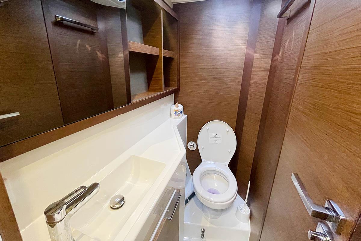 Lagoon 40 - 3 + 2 cab, picture 26