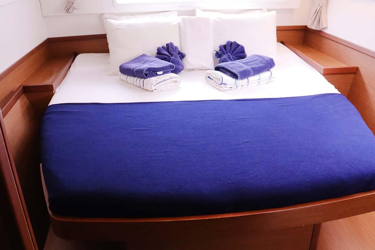 Lagoon 42 - 4 + 2 cab., picture 21