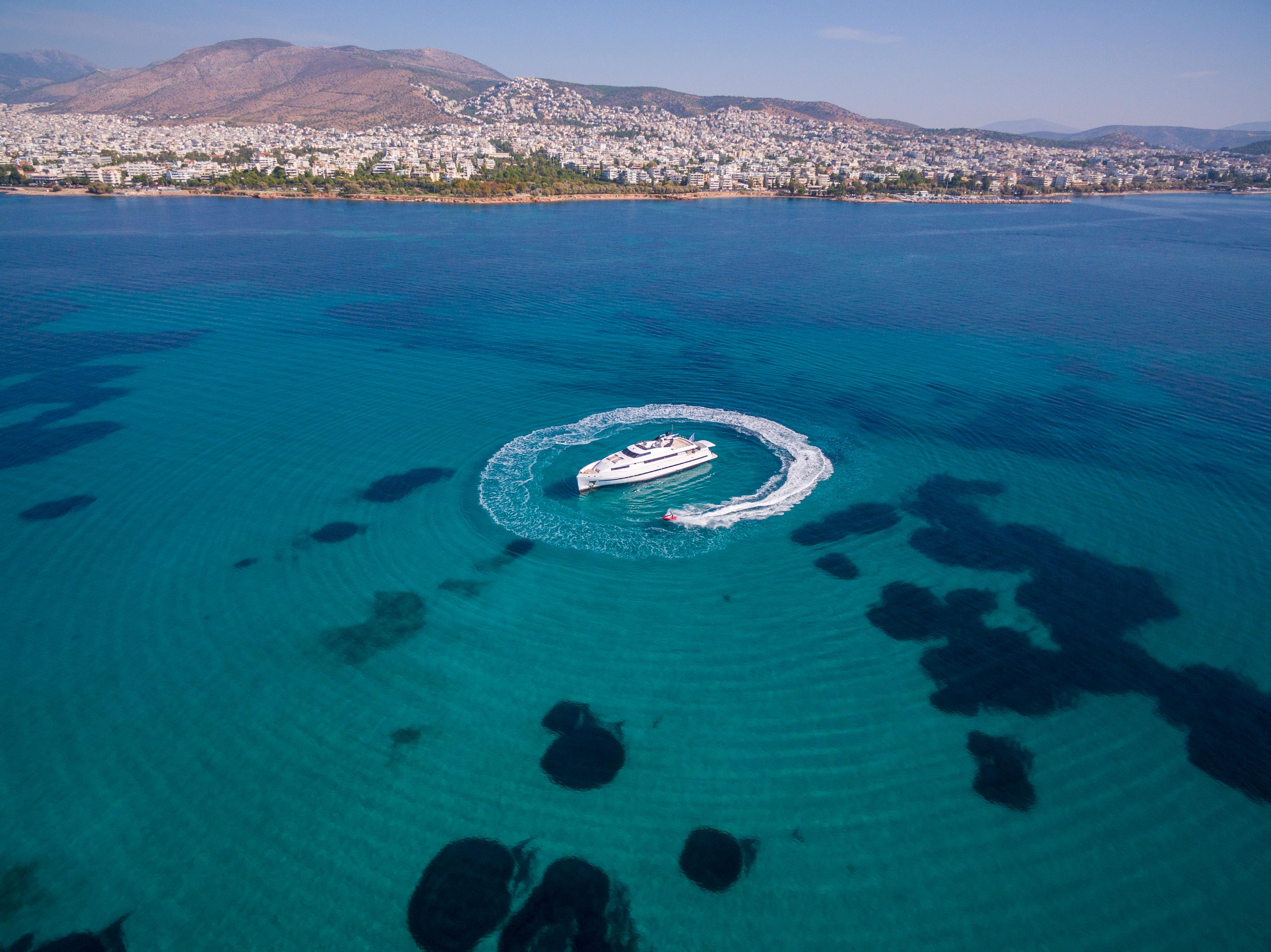 Book Bugari 100 - 5 + 2 cab. Luxury motor yacht for bareboat charter in Athens, Alimos marina, Athens area/Saronic/Peloponese, Greece with TripYacht!, picture 8