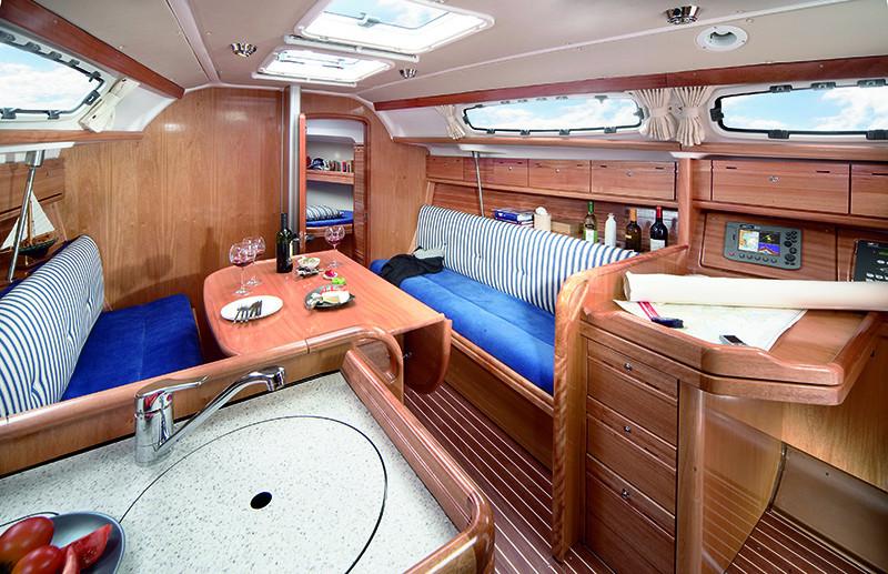 Bavaria 39 Cruiser, picture 6