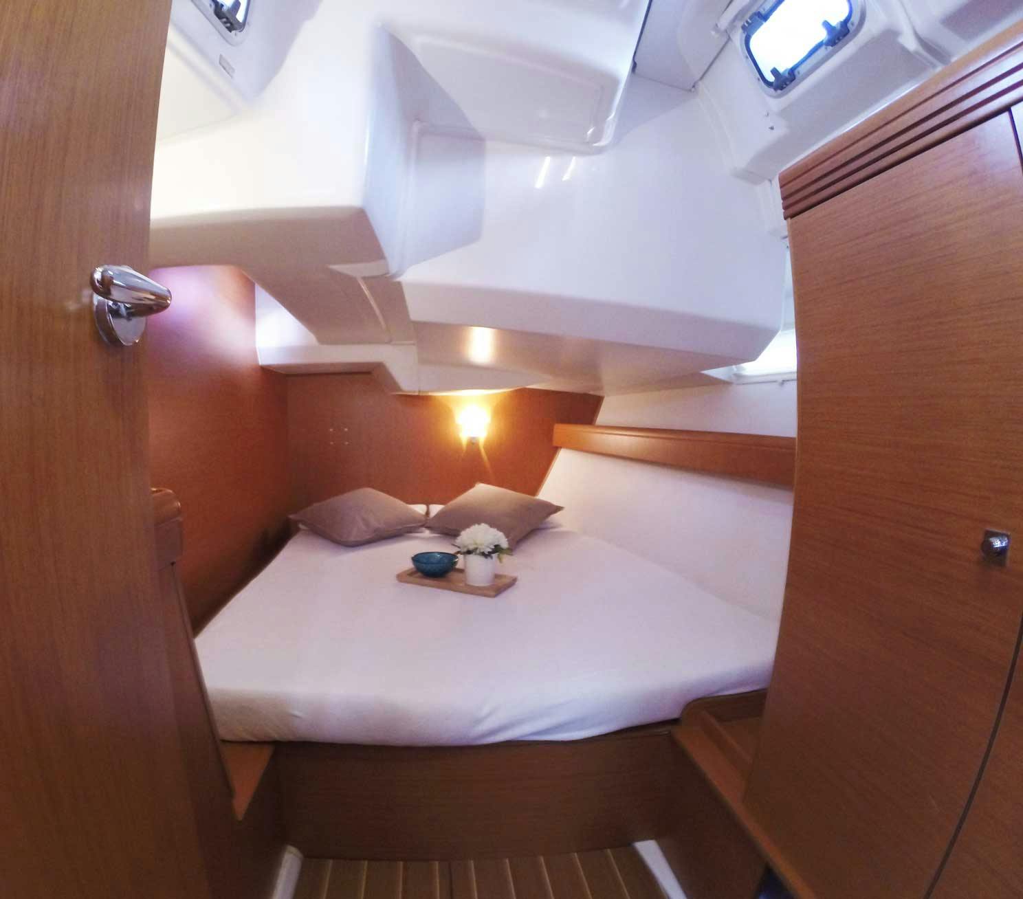 Sun Odyssey 42 DS, picture 7