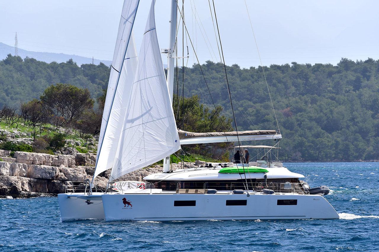 Book Lagoon 620 - 6 + 2 cab. Catamaran for bareboat charter in Marina Kastela, Split region, Croatia with TripYacht!, picture 7