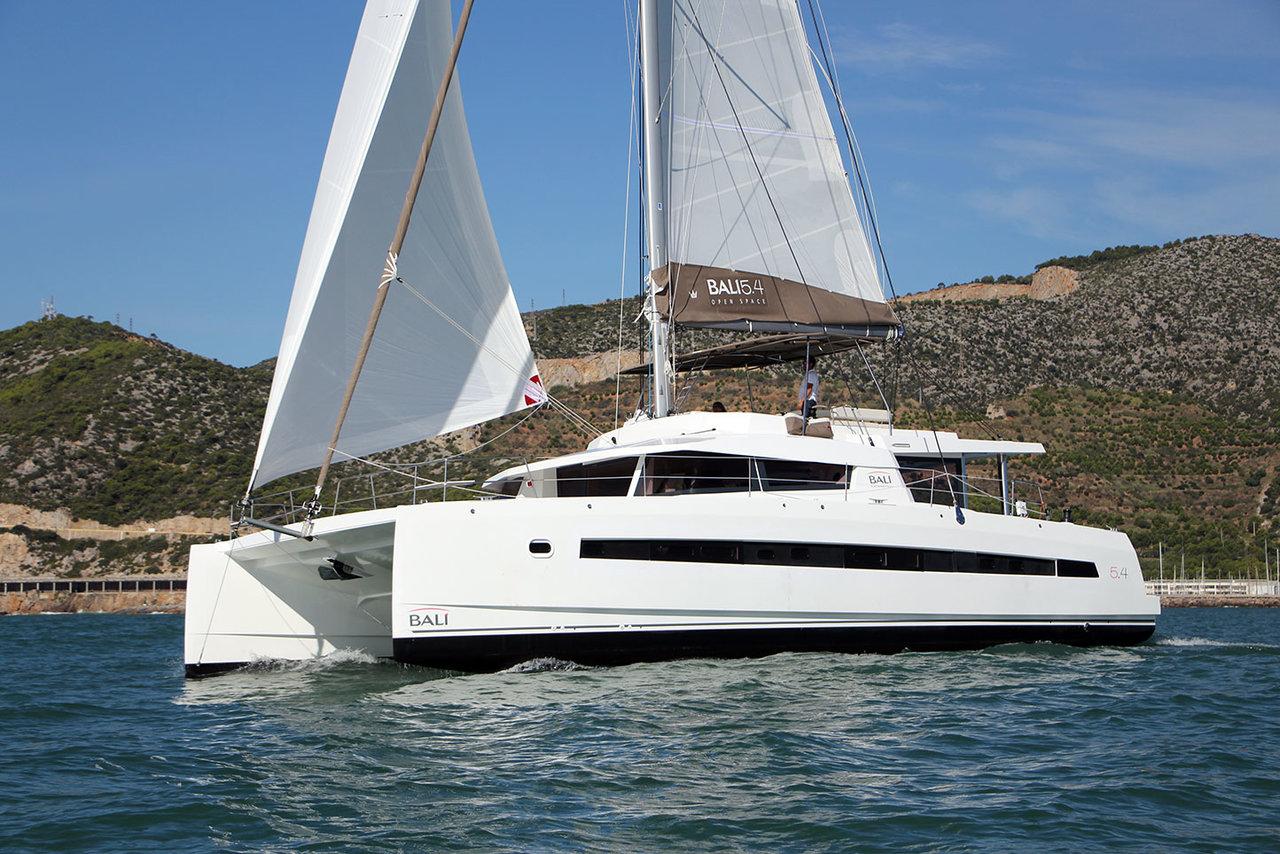 Book Bali 5.4 - 6 + 2 cab. Catamaran for bareboat charter in Marina Kastela, Split region, Croatia with TripYacht!, picture 3